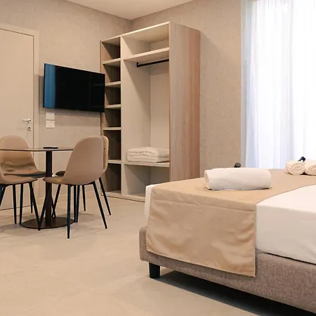 Guest house Palazzo Borgo Trento - Royal Welcome *