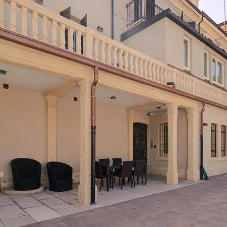 Palazzo Borgo Trento - Royal Welcome *